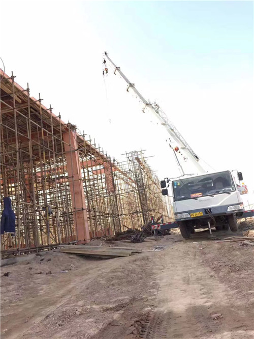 汉阳区25 吨、50 吨吊车怎么选？多大重量 / 半径适合对应车型？